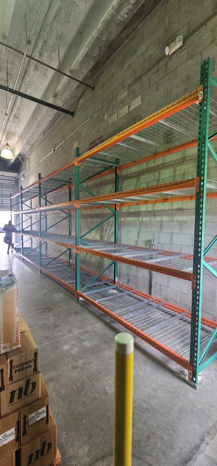 PALLET RACKS POSITION NEW AND USED CONDITION