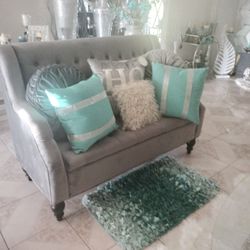 New Love Seat