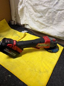 Milwaukee M18 FUEL Angle Grinder w/ 6.0Ah Battery – Excellent Condition