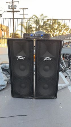 Peavey PA Speaker Cabinets – Pair