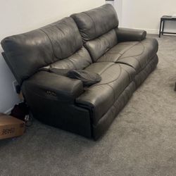 Electric Reclining Couch