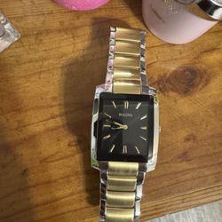Reloj Bulova a Para Hombre En Buenas Condiciones  Cellular (contact info removed)