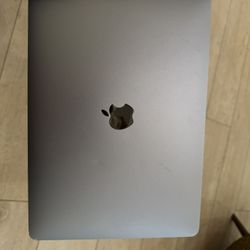 MACBOOK AIR 15-inch