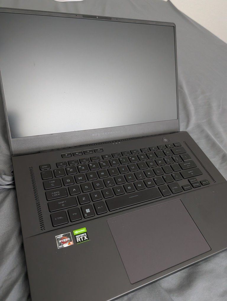 Asus Zephyrus G15 Gaming LAPTOP (Works)