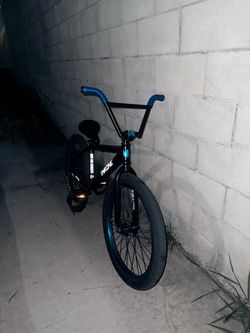 24 inch fxd throne black magic