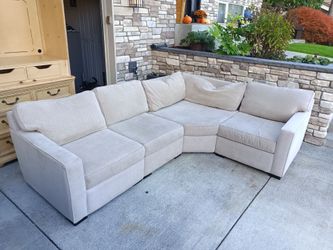 Free sectional