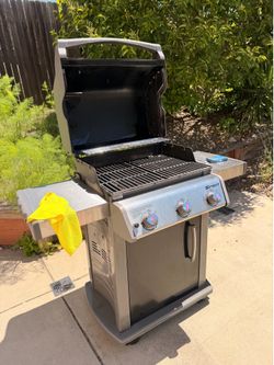 Weber Grill 4 burner