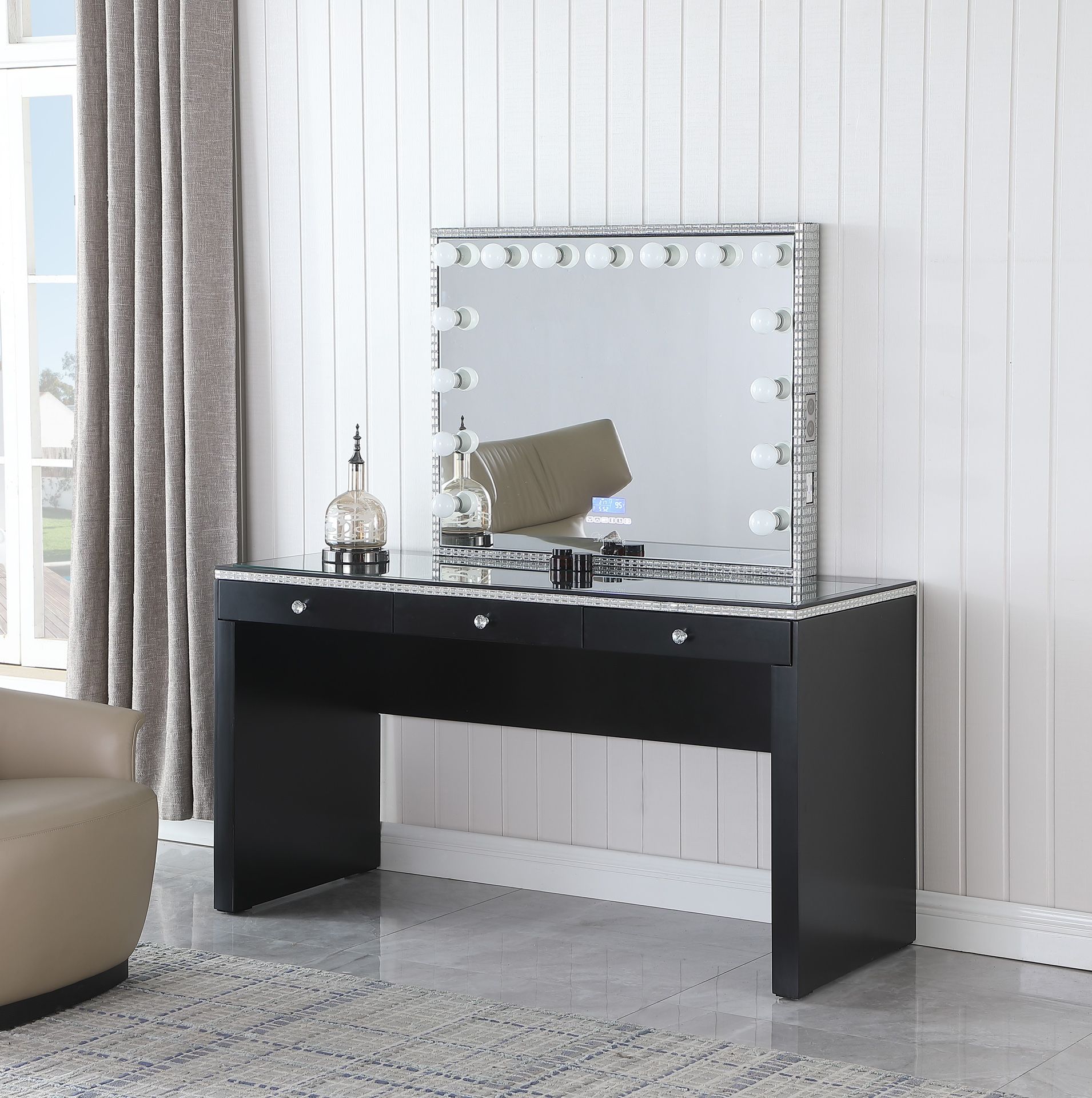 Vanity & Hollywood Mirror
