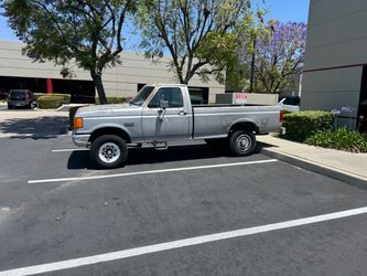 Ford f250 4x4 manual original 6 cylinder 117k miles