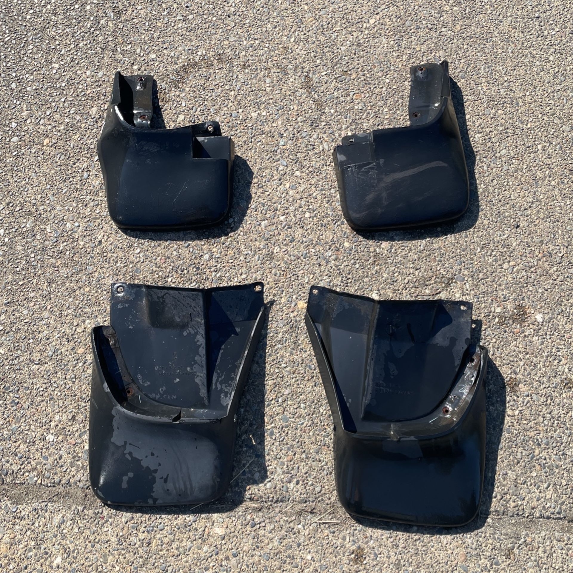 97-01 Honda CRV Mud Flaps