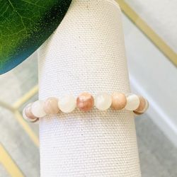 Moonstone & Sunstone ( Feminine Energy )