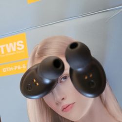 Brand New Wireless Earbud 