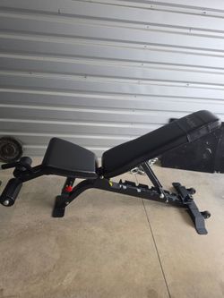 Weight Adjustable bench