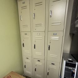 Global Industrial Locker/ Storage Space, Etc.