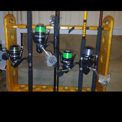 *4 NEW Penn Persuits IV 8000 on different size top-name brands  rods