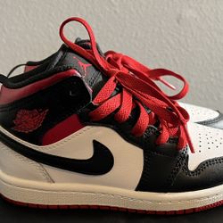 Kids Air Jordan 1’s