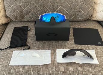 Oakley Radar
