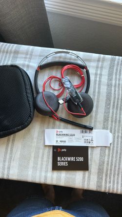 Poly Blackwire headset