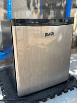Commercial Cool 1.6 Cu. Ft. Compact Refrigerator black with silver door