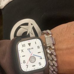 Apple Watch Series 9 (GPS+CELLULAR)