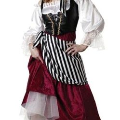 incharacter pirate wench Halloween costume