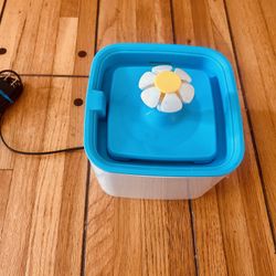 automati  dog/Cat water fountain and happy cat happy life cute design 