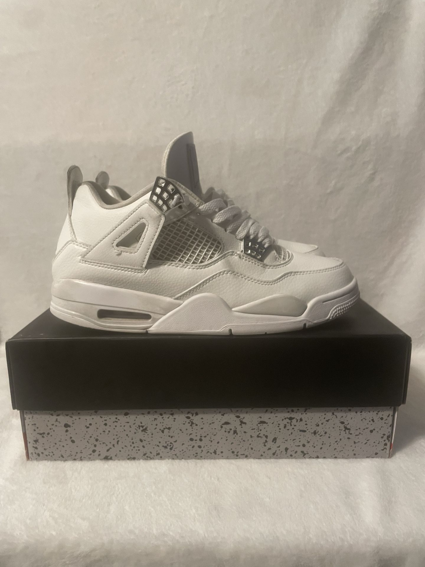 Jordan 4 retro “Pure Money”