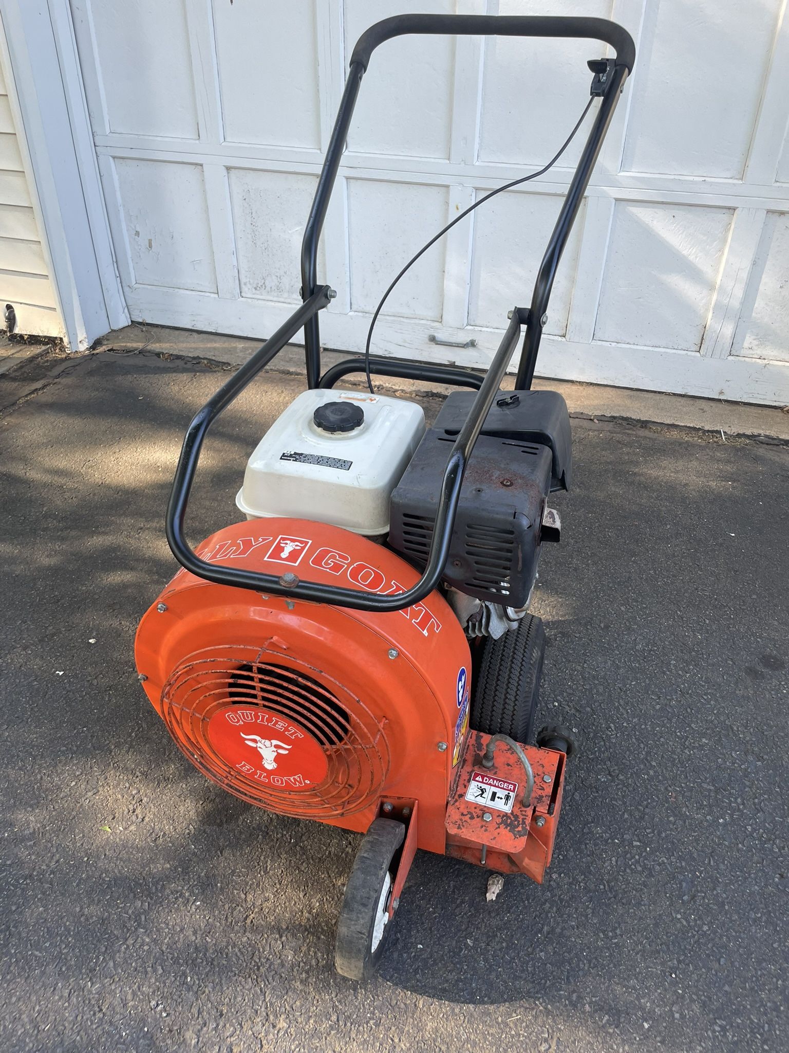 Billy Goat 11 HP Honda Engine Walk behind leaf blower
