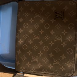 Louis Vuitton District Bag