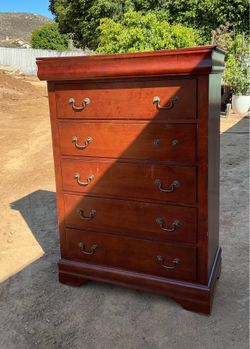 36”W x 17”D x 51”H Tall 5 Drawer Dresser - ( Please Read Description ) heavy