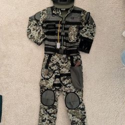Military Costume 