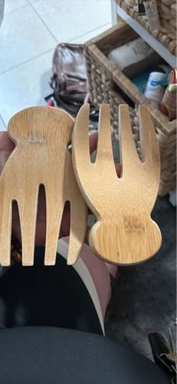 Salad hands
