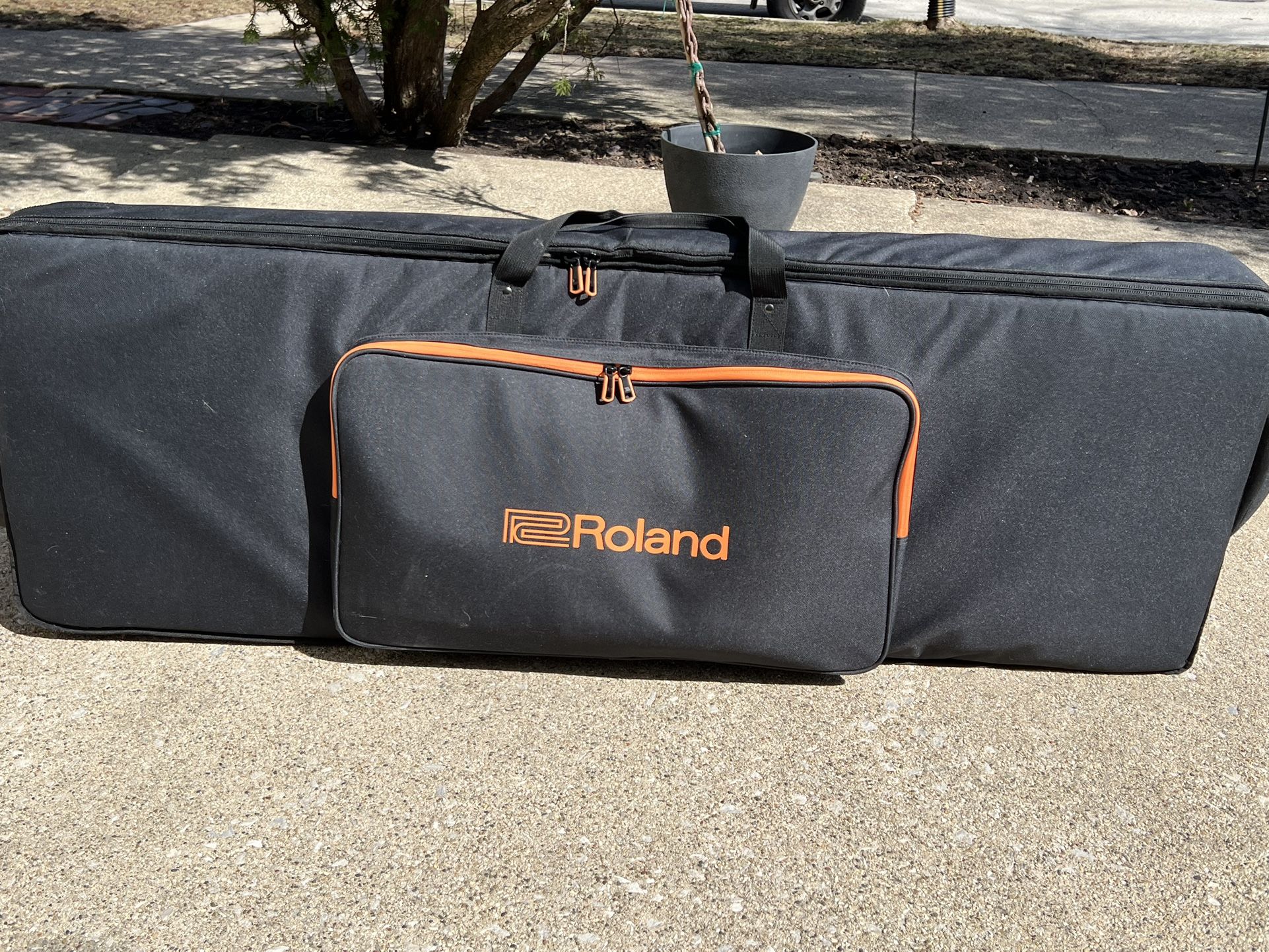 Roland Keyboard Case (88keys) w/ Wheels