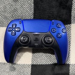 DualSense Wireless PlayStation 5 Controller - Cobalt Blue