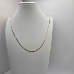 I sell cute pure gold valentino chain 10k 2mm wide and 24” inches long