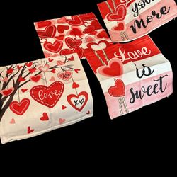 4 piece set Pillow slip case valentines  18x18”   T-180