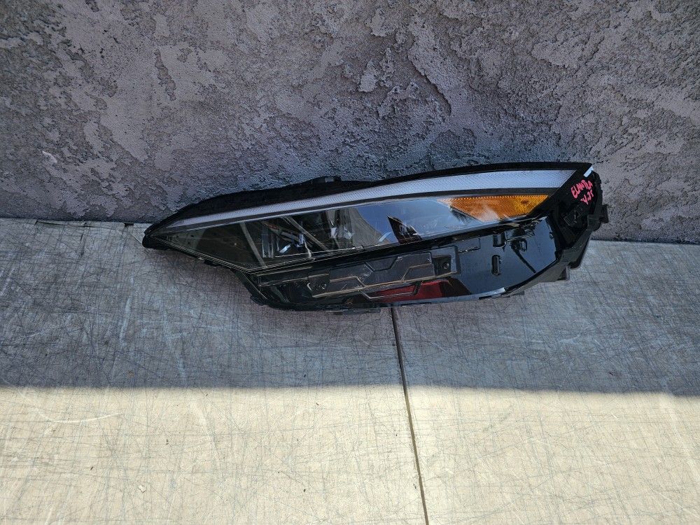 Hyundai Elantra 2024 2025 Left Headlight