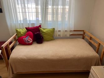 Custom Built Wood frame DAY BED / TWIN BED / SINGLE BED with mattress