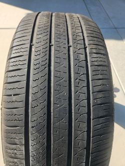 Used Car Tire with Good Tread