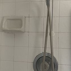 HAND HELD SHOWER