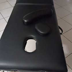 Massage Table 