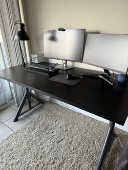 Desk Idasen Black 63x31 1/2 "