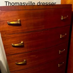 Beautiful Thomasville Dresser $100