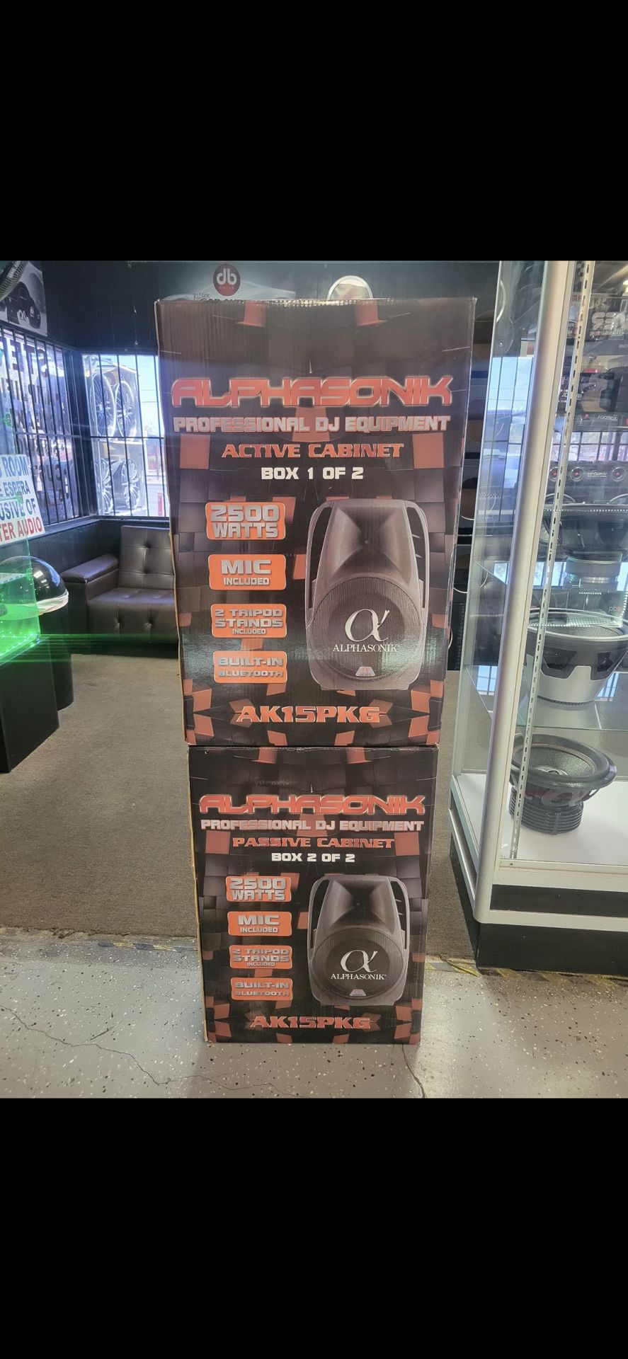 DJ Equipment , Bluetooth Speakers 