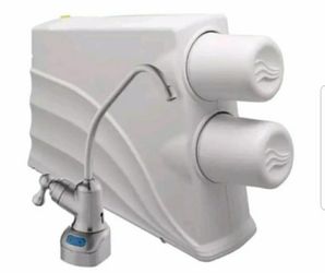 Filtration systems drinking water ( new in box) comes with 8 replacement filter.