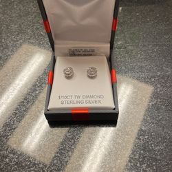 New Sterling silver And Diamond Stud Earrings 