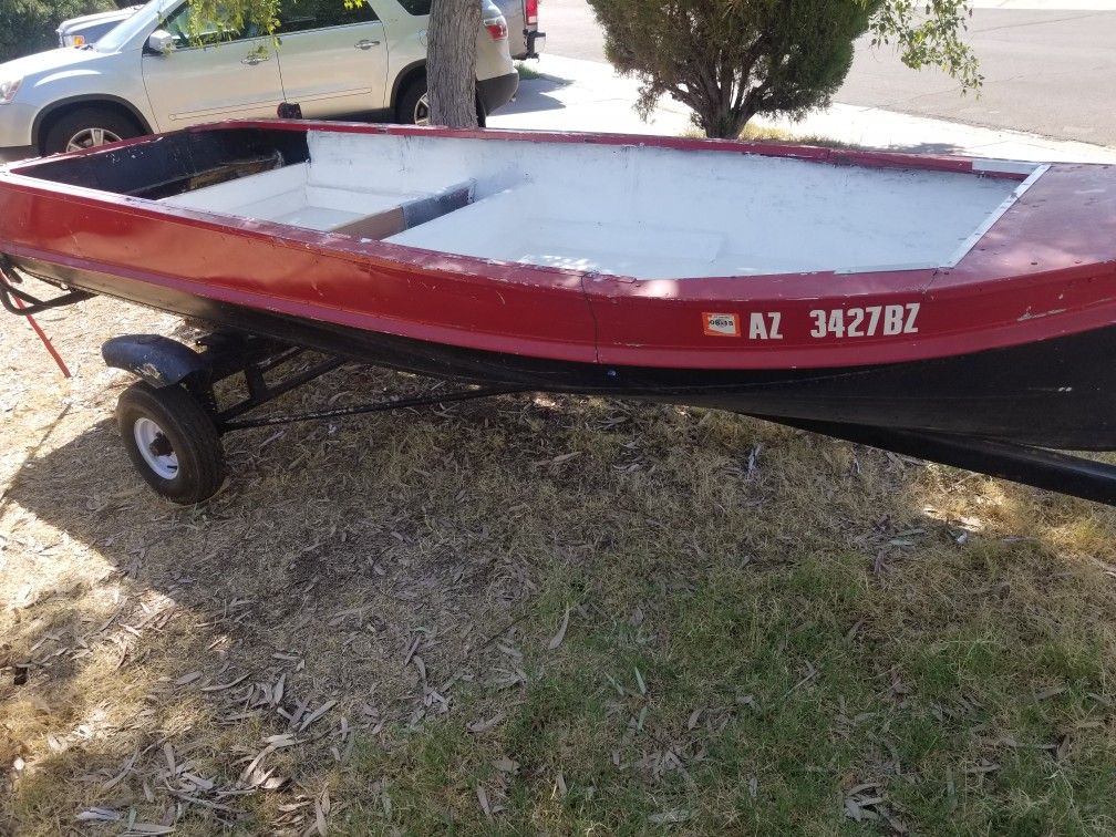 14ft fishing boat. Sale or trade