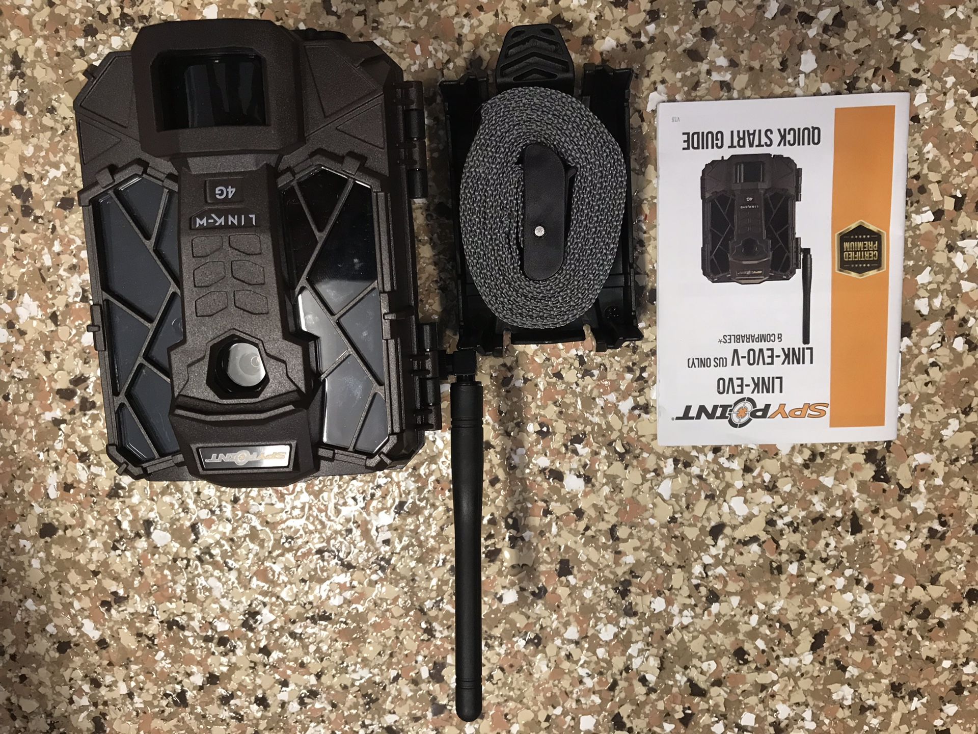SpyPoint Link-W 48MP VZN Cellular Trail Camera LINK-W-V NEW FACTORY SEALED