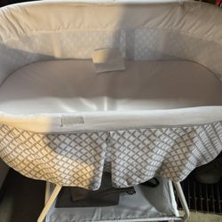 Bassinet 