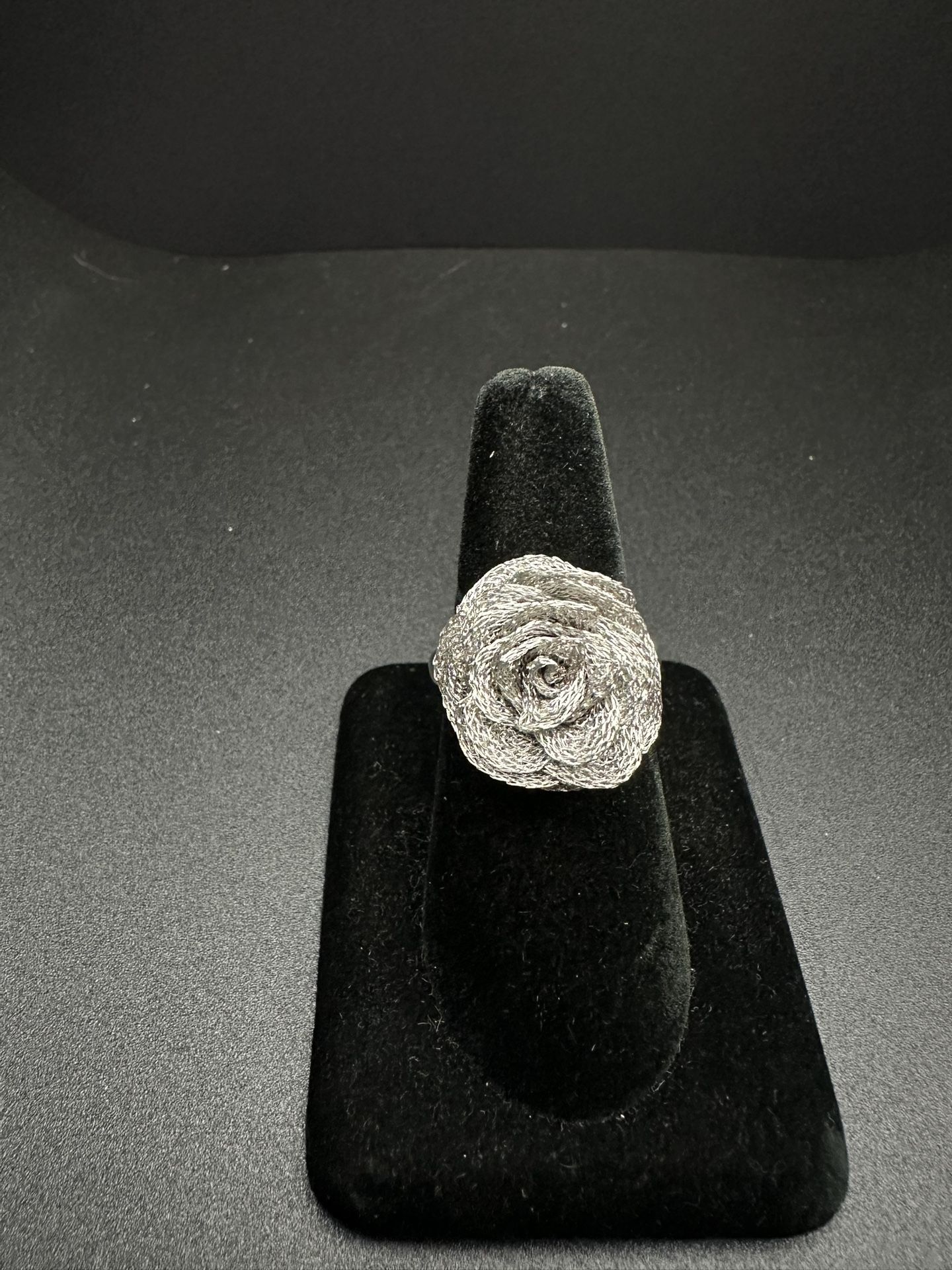 14k white gold rose ring